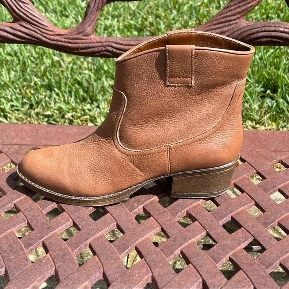 KENNETH Cole Reaction Hot Step Brown Leather Ankle Booties - Picture 3 of 11